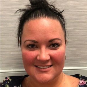 Meet your Posher, Stacy